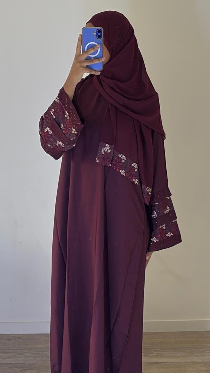 Abaya MÏna